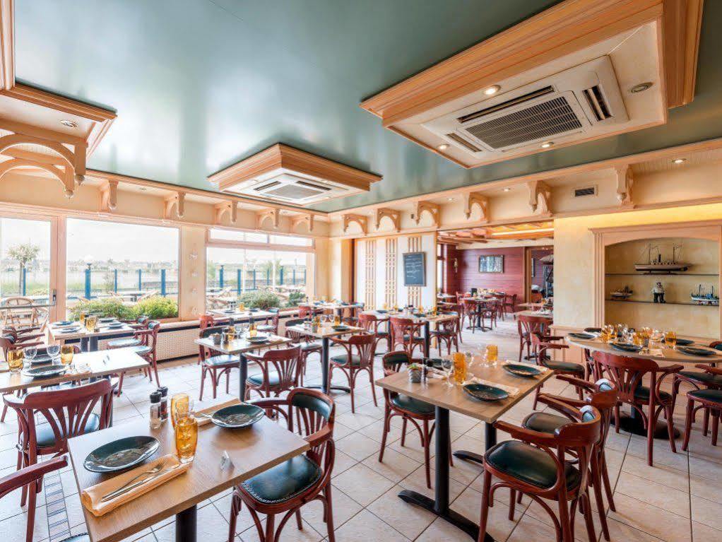 Logis Hotels - Au Poisson D'Argent - Hotel 3 Etoiles Et Restaurant Le Mesnil-en-Vallee Exterior photo